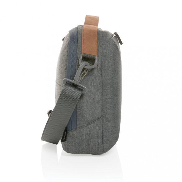 P732182-Geanta-de-laptop-Impact-AWARE-300D-de-15-6-in-2-culori