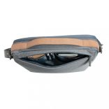 P732182-Geanta-de-laptop-Impact-AWARE-300D-de-15-6-in-2-culori