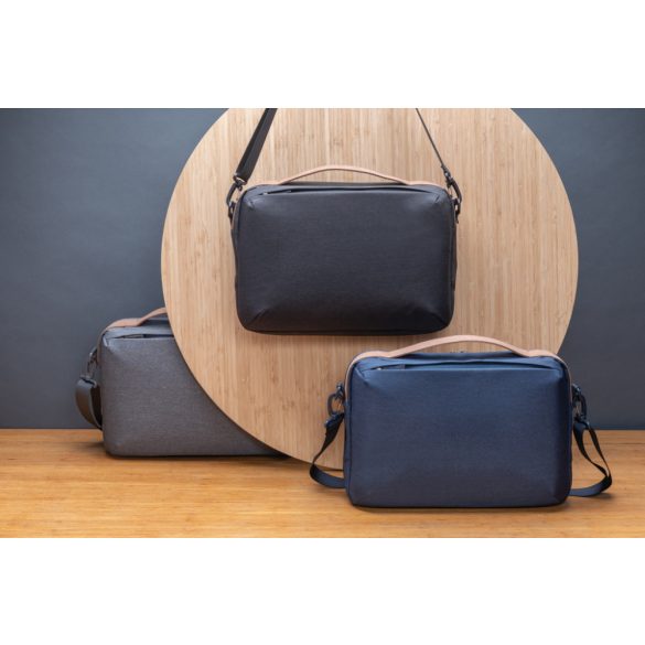 P732182-Geanta-de-laptop-Impact-AWARE-300D-de-15-6-in-2-culori