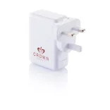 P820373-Stecher-pentru-calatorie-cu-4-port-uri-USB