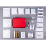 R17734-08-Kit-prim-ajutor-CAR-SAFE-pentru-masina-rosu