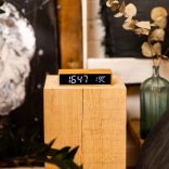 R22115-13 - Incarcator wireless cu ceas - CONTI