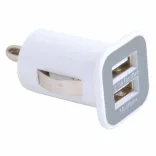 1441301-Incarcator-auto-cu-2-porturi-USB-Dimensiune-2-6-x-4-6-x-4-3-cm