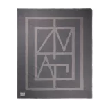V4040602-Patura-din-poliester-reciclat-GRS-130x170-cm-VINGA-Monogram