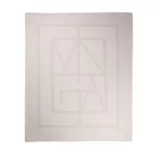 V4040603-Patura-din-poliester-reciclat-GRS-130x170-cm-VINGA-Monogram