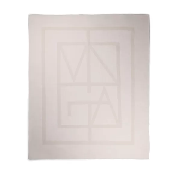 V4040603-Patura-din-poliester-reciclat-GRS-130x170-cm-VINGA-Monogram