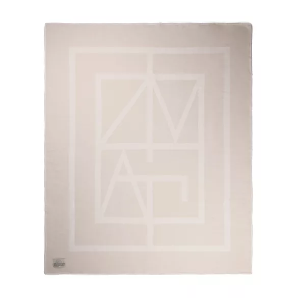 V4040603-Patura-din-poliester-reciclat-GRS-130x170-cm-VINGA-Monogram