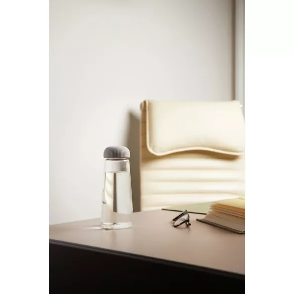 V433020-Recipient-pentru-lichide-VINGA-575ml