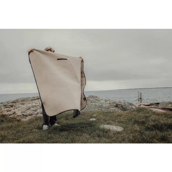 V4590319-Patura-de-picnic-din-poliester-RCS-130x150-cm-VINGA-Baltimore