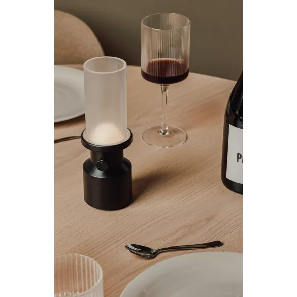 V5130301-Lampa-de-masa-din-ABS-reciclat-RCS-VINGA-Niori