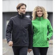 Geci si jachete softshell